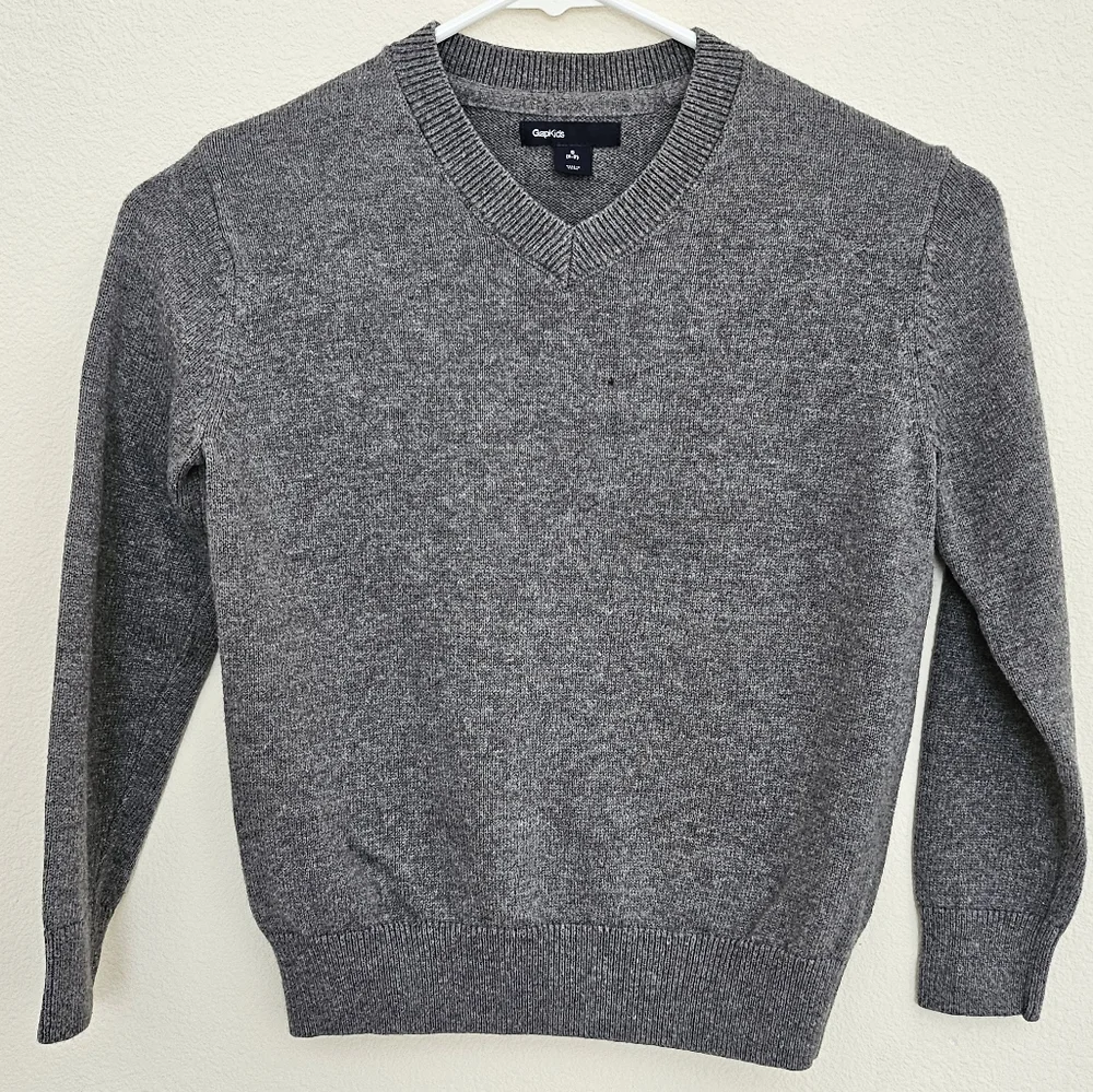 Youth Gap Kids Gray V Neck Sweater Sz S 6/7